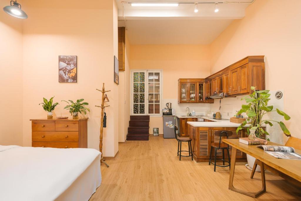 Hanoi-Oi Homestay Trang Tien