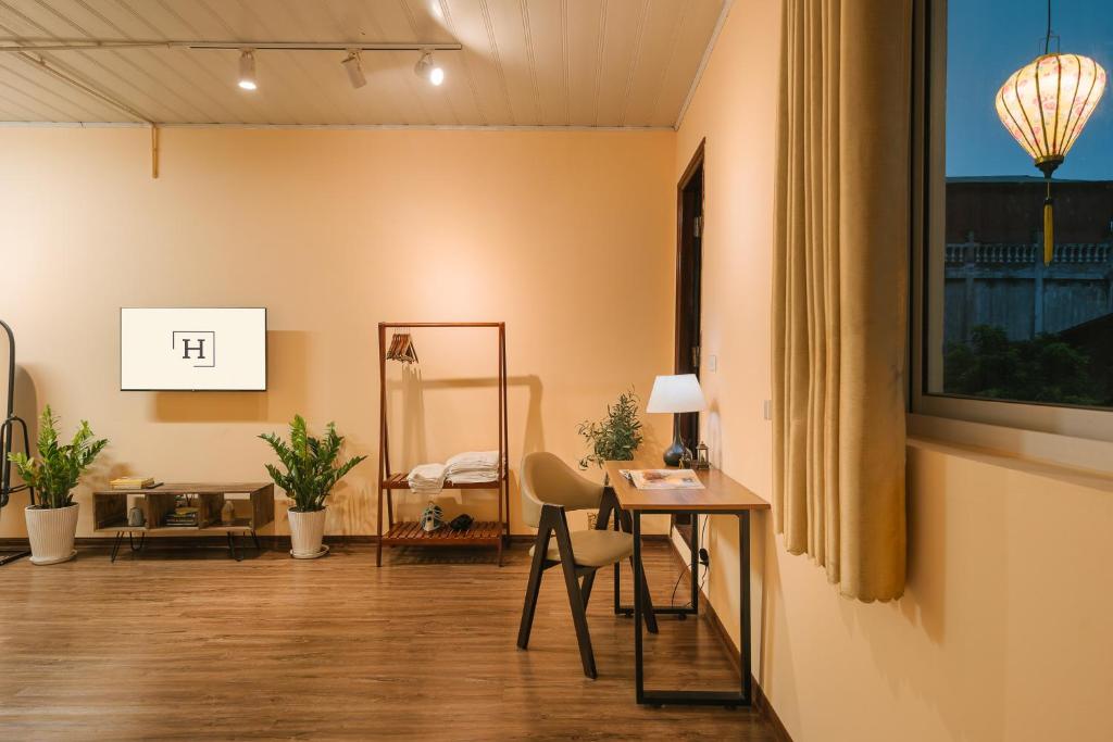 Hanoi-Oi Homestay Trang Tien