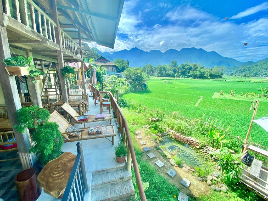 Meadow Mai Chau Homestay