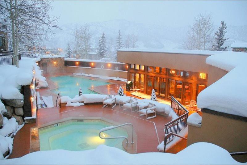 Snowmass Woodrun V 4 Bedroom Ski in, Ski out Mountain Residence in the Heart of Snowmass Village image