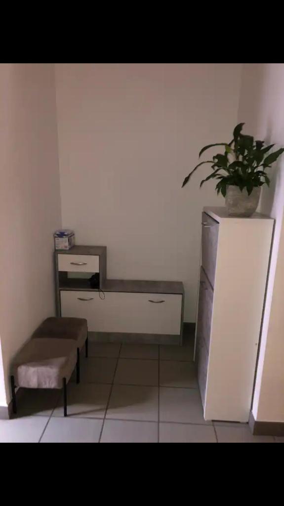 Chambre privee dans une grande maison