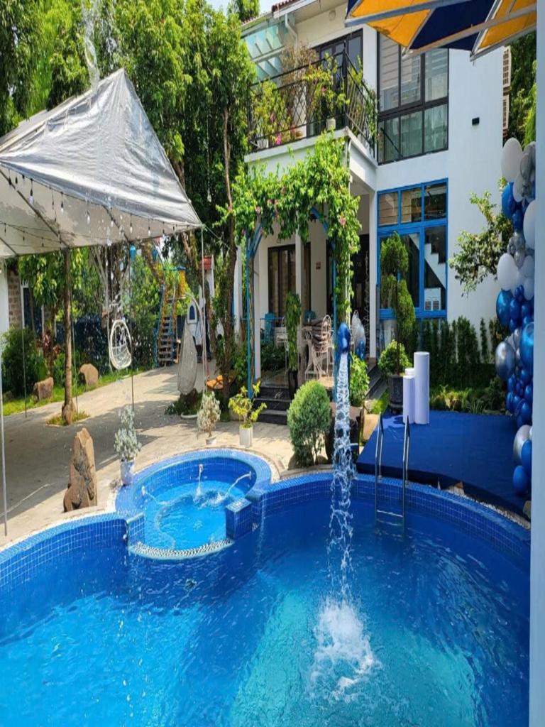 Homestay 8 phòng ngủ Bể bơi riêng- Hà Nội