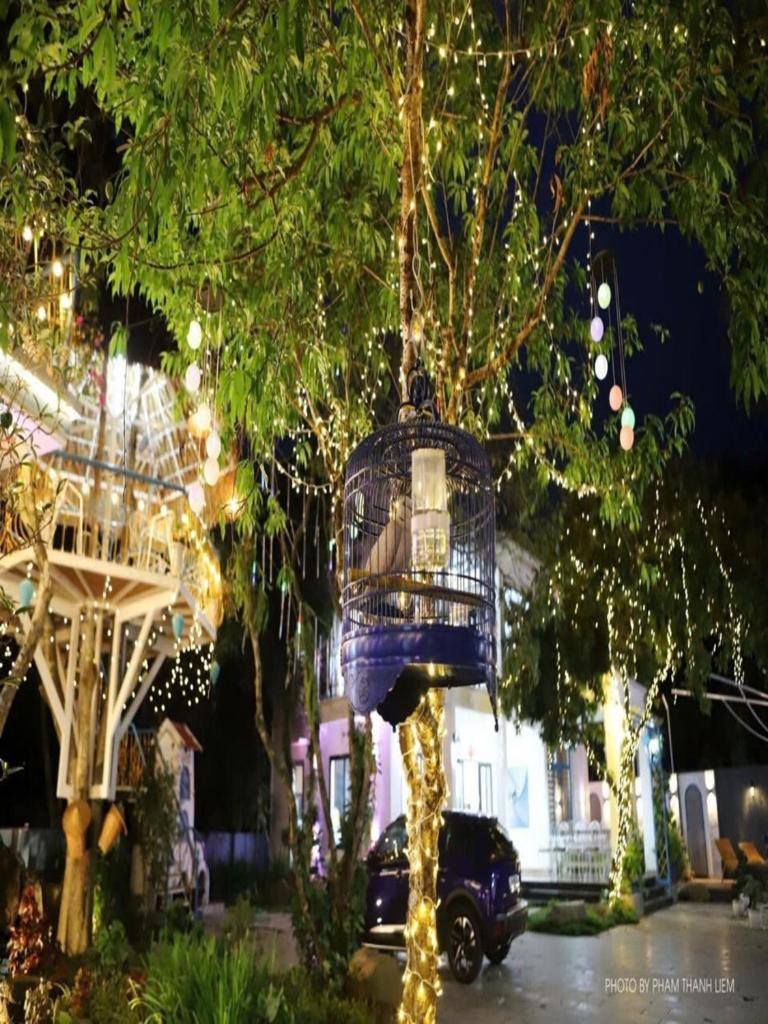 Homestay 8 phòng ngủ Bể bơi riêng- Hà Nội