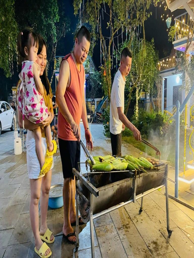 Homestay 8 phòng ngủ Bể bơi riêng- Hà Nội