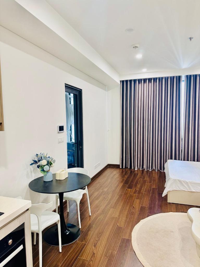 Homestay Vinhomes Smart City - KK House