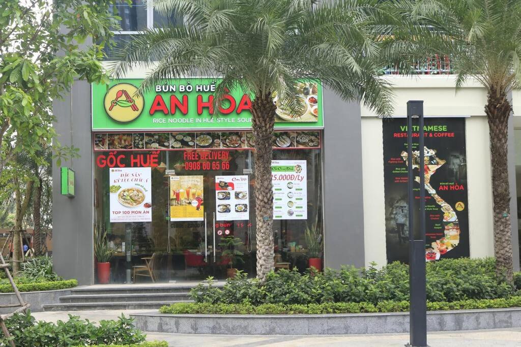 Luxury service Apart with 2br Vinhome Central Park