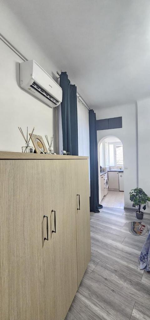Sweet Dreams Suites Charming Studio Universitate - Tap to explore photos
