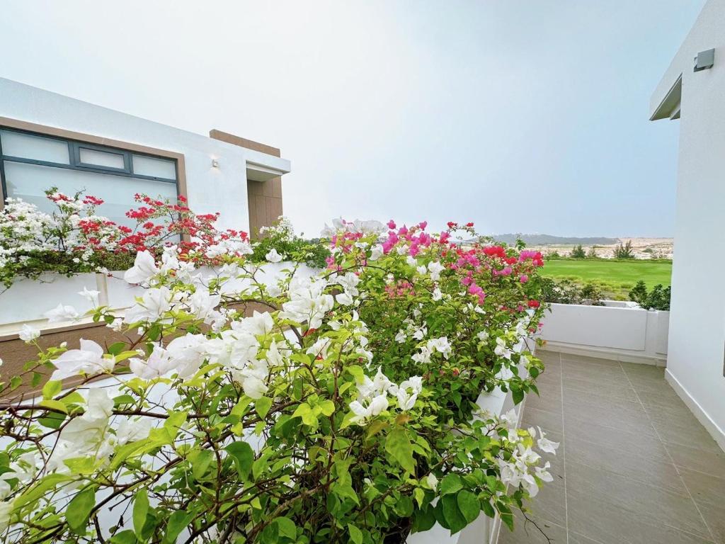 Phoenix Pool Villa & Resort Cam Ranh