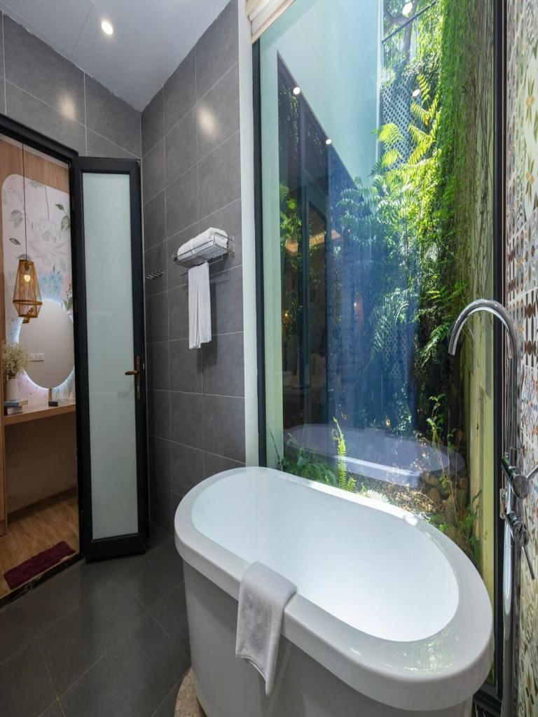 Villa 3 phòng ngủ thiên nhiên - bể bơi - đầy đủ tiện nghi