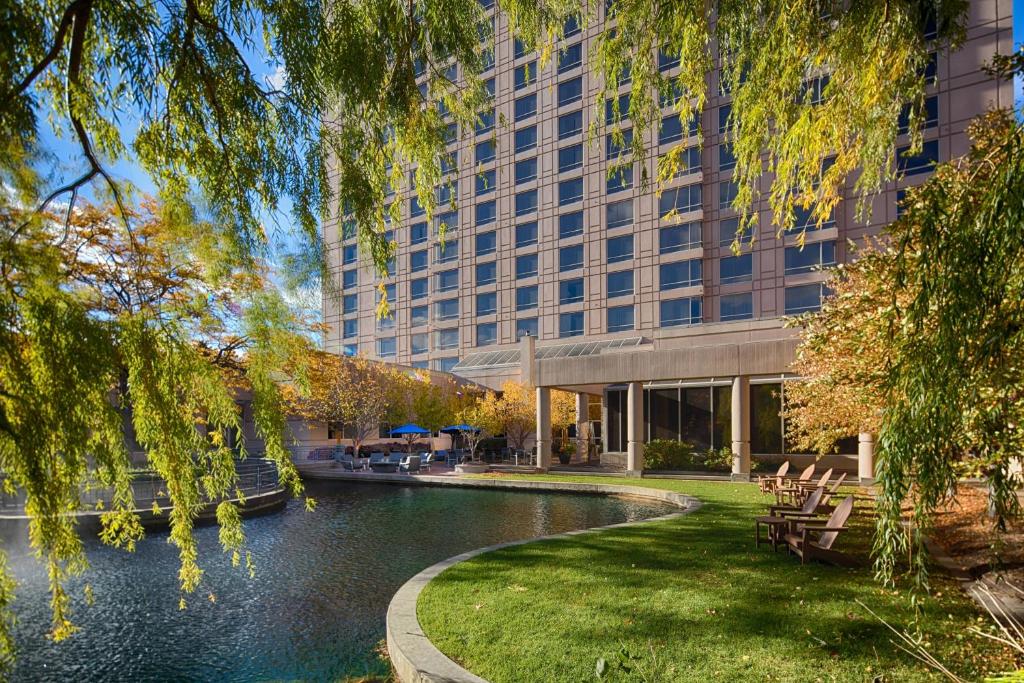 Marriott Minneapolis Southwest image