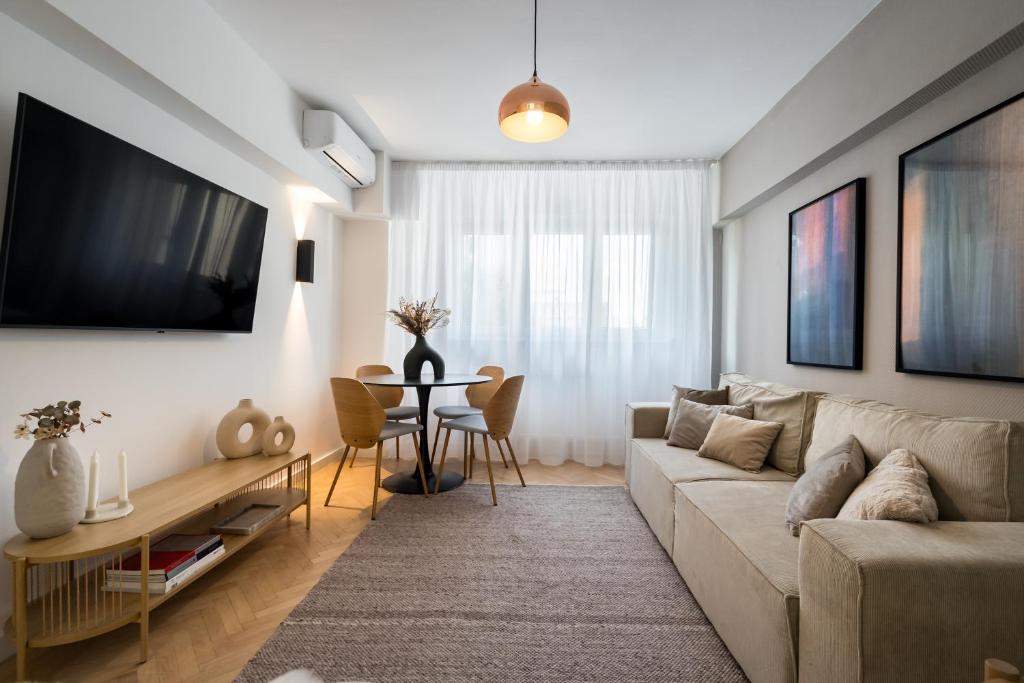 Central Prestige 2BR Apartment - Tap to explore photos