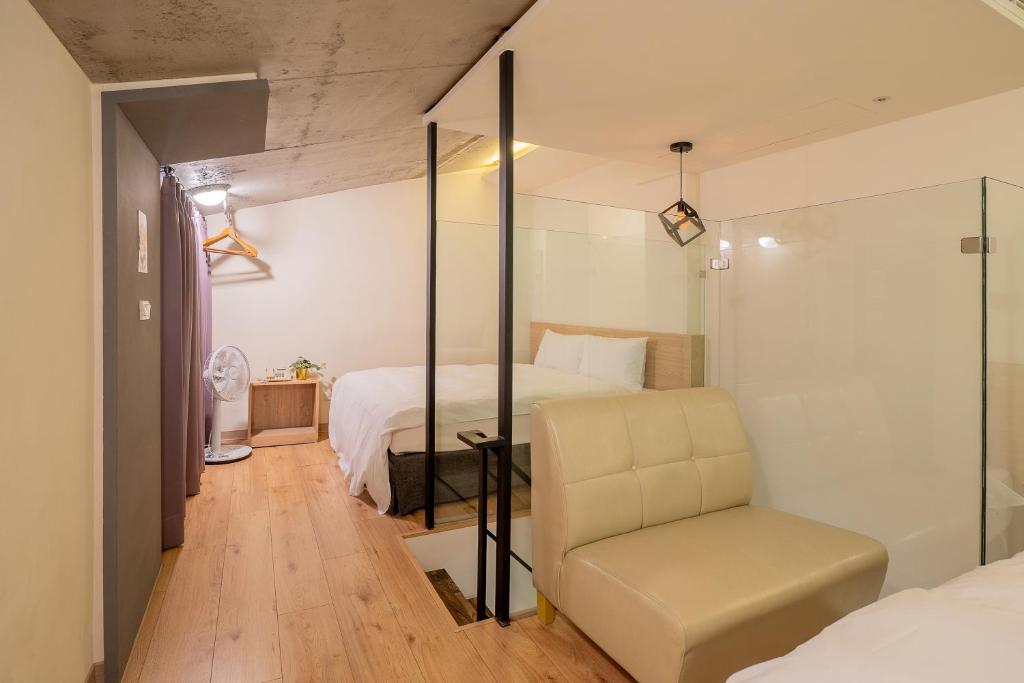 CHECK inn Express Taichung Yizhong - Tap to explore photos