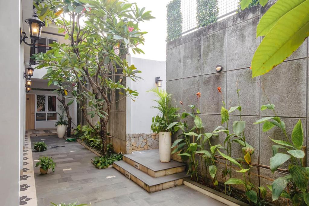 Calma Coliving at Bintaro, Tangerang Selatan photo 1