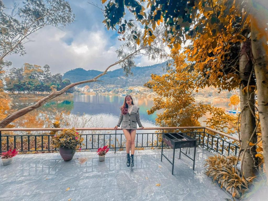 Nhà Ven Hồ
