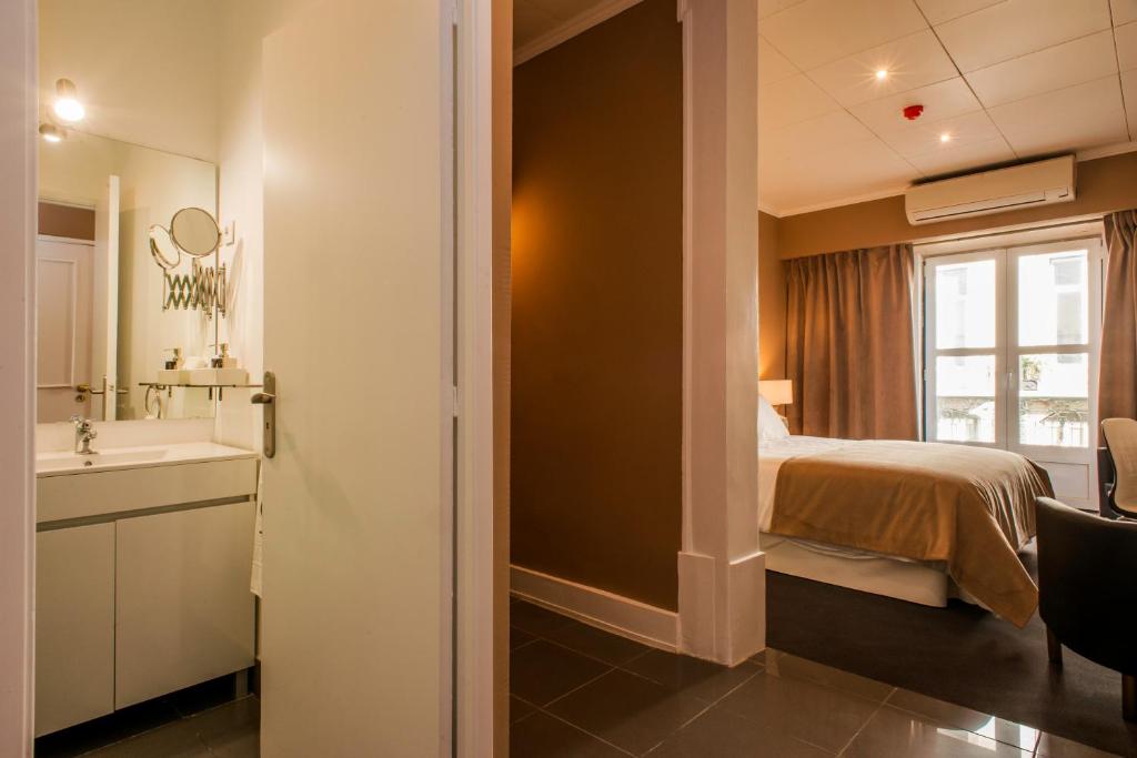 Сьюит (Люкс с балконом), PH Downtown Suites