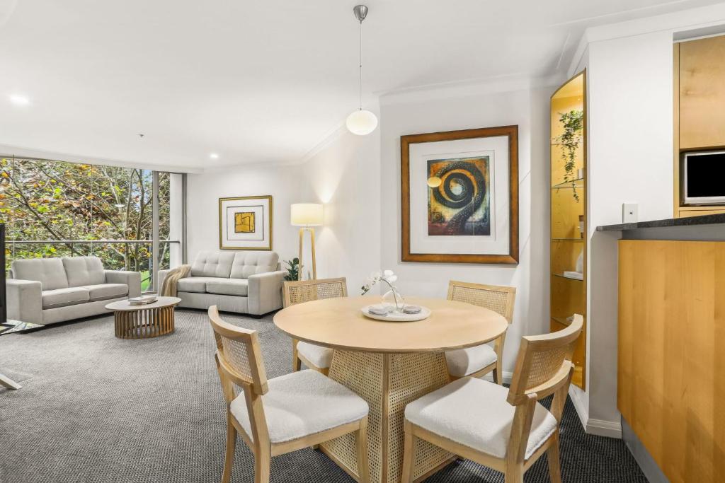 Luxurious Apartment only 250m walk to Opera House photo 2