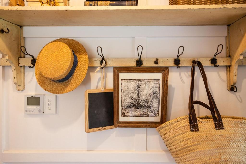 Enjoy an extra night on us! Book a 3-night stay at Mabel's Cottage and pay for just 2 nights! photo 4