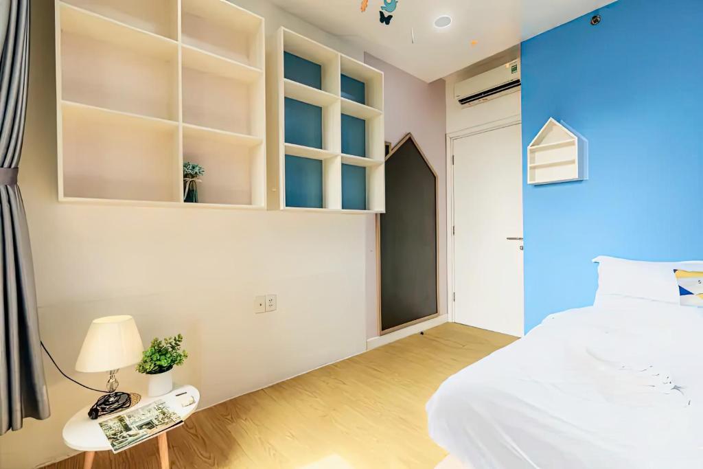 Modern Apartment - Garden Gate