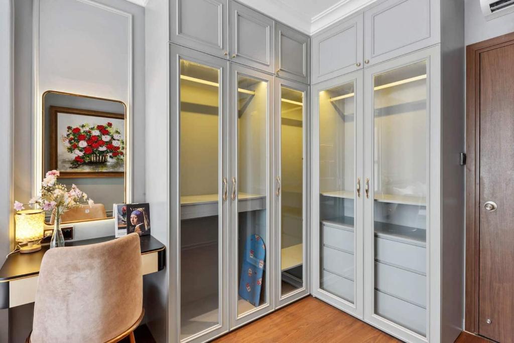 Urban Zen Saigon - Royal Apartment D4