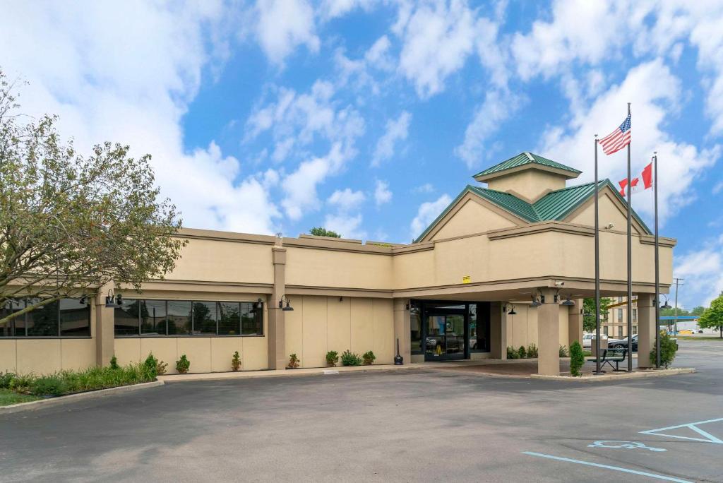 Quality Inn & Suites image