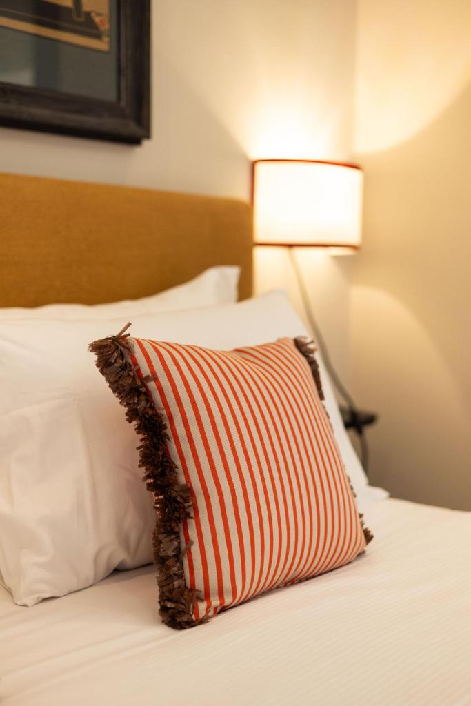 Boutique Hotel Hugo - Tap to explore photos