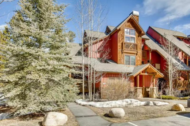 Lakeside Village 3 Bedroom Townhome At The Seasons In Keystone image