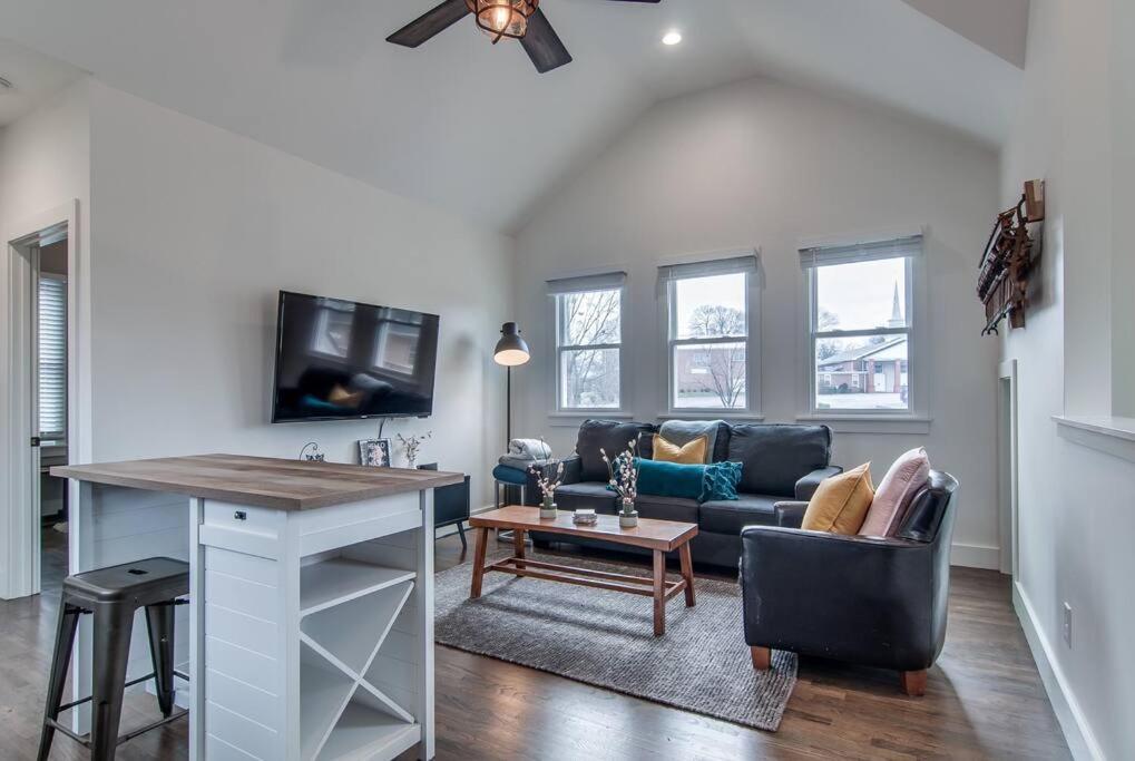 Cozy Loft - Steps to 12th South and Belmont image