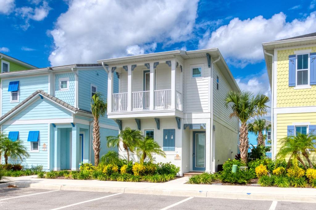 Relaxing Cottage Near Disney With Margaritaville Resort Access - 2964Sr image