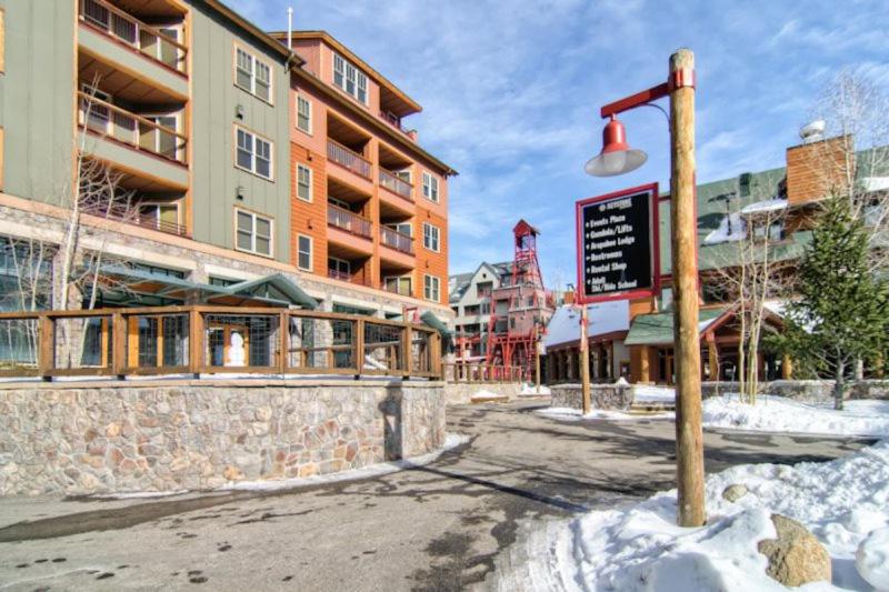 Premier 2 Bedroom Mountain Condo in River Run Village With Expansive Mountain Views and Walking Distance to Ski Slopes image