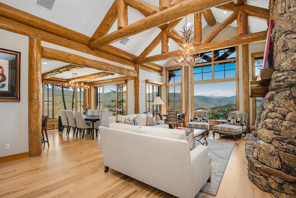 Snowberry by Elevation Accommodations image