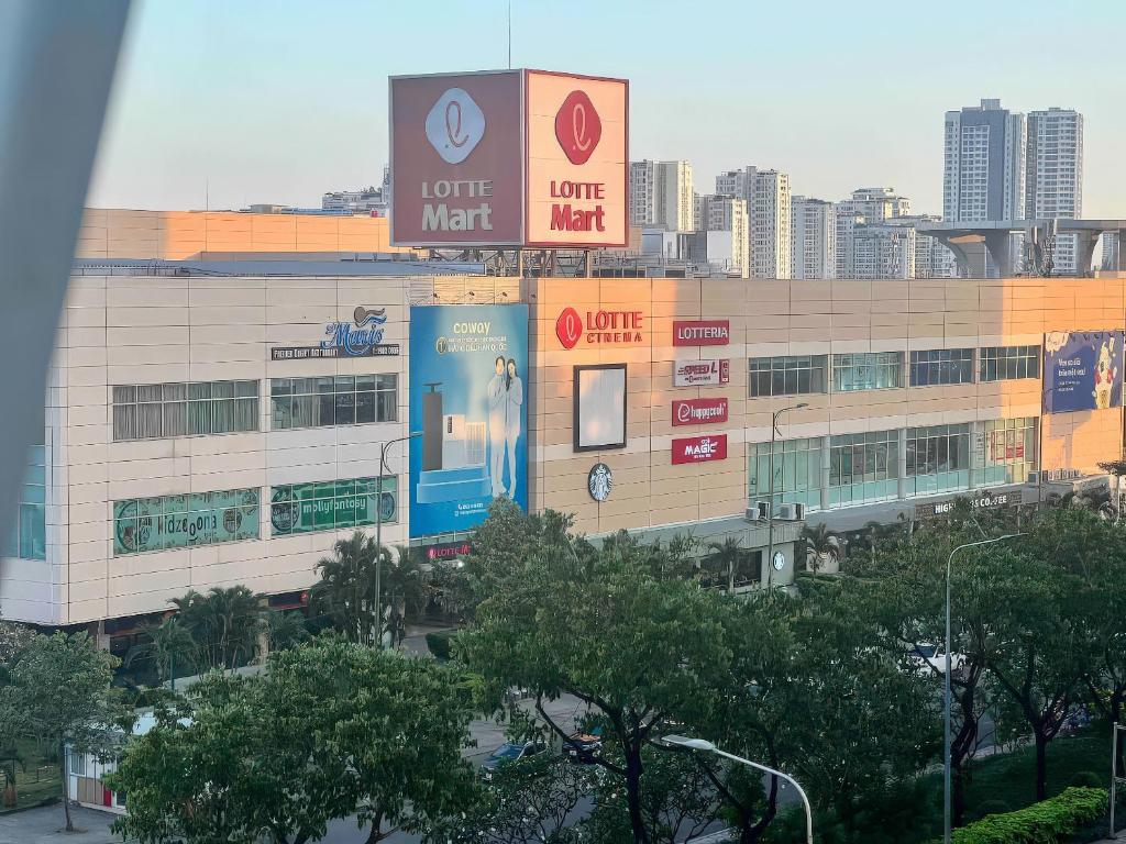 Genius SaiGon - Sunrise City View D7