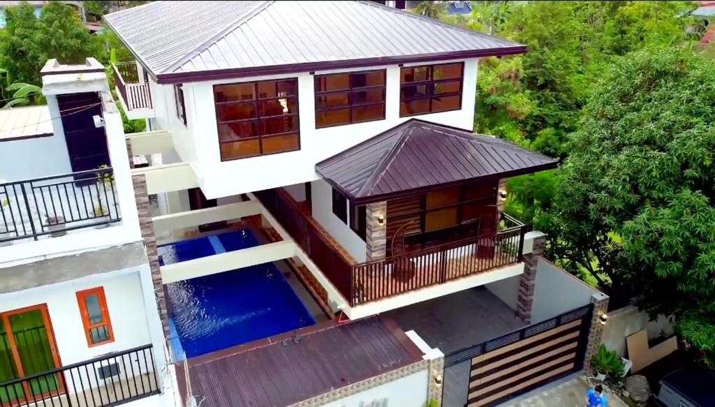 Casa Florida Private Resort - Calamba - Tap to explore photos