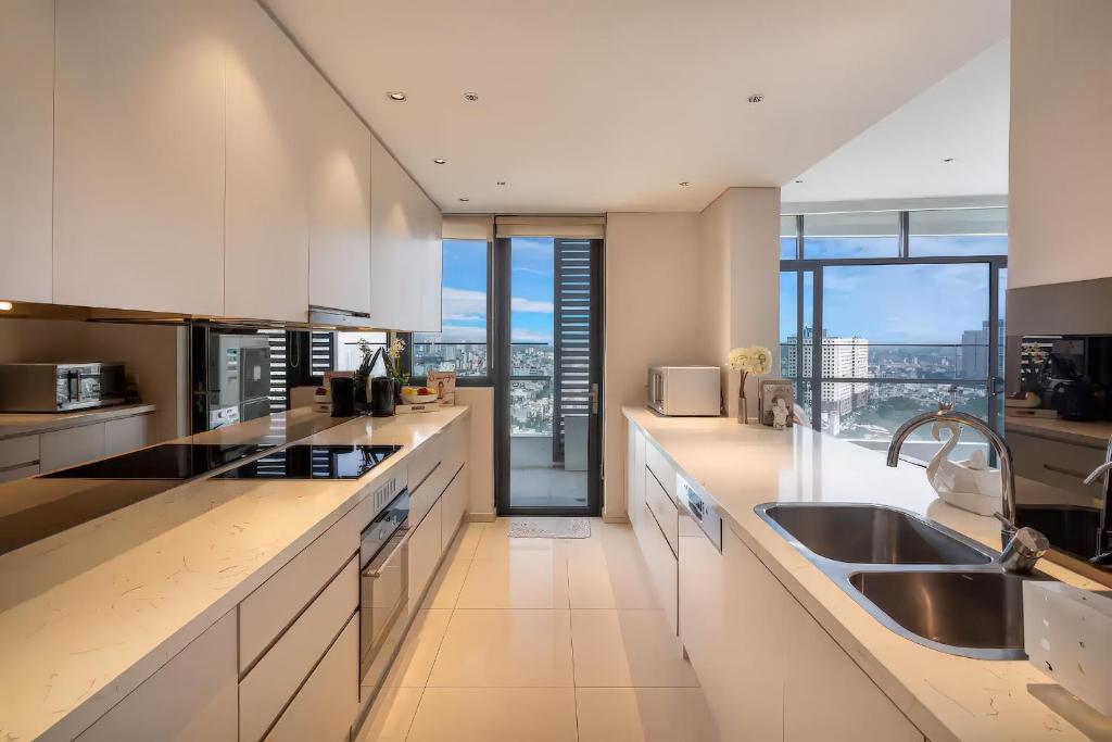 City Garden Suites - Panorama Penthouse