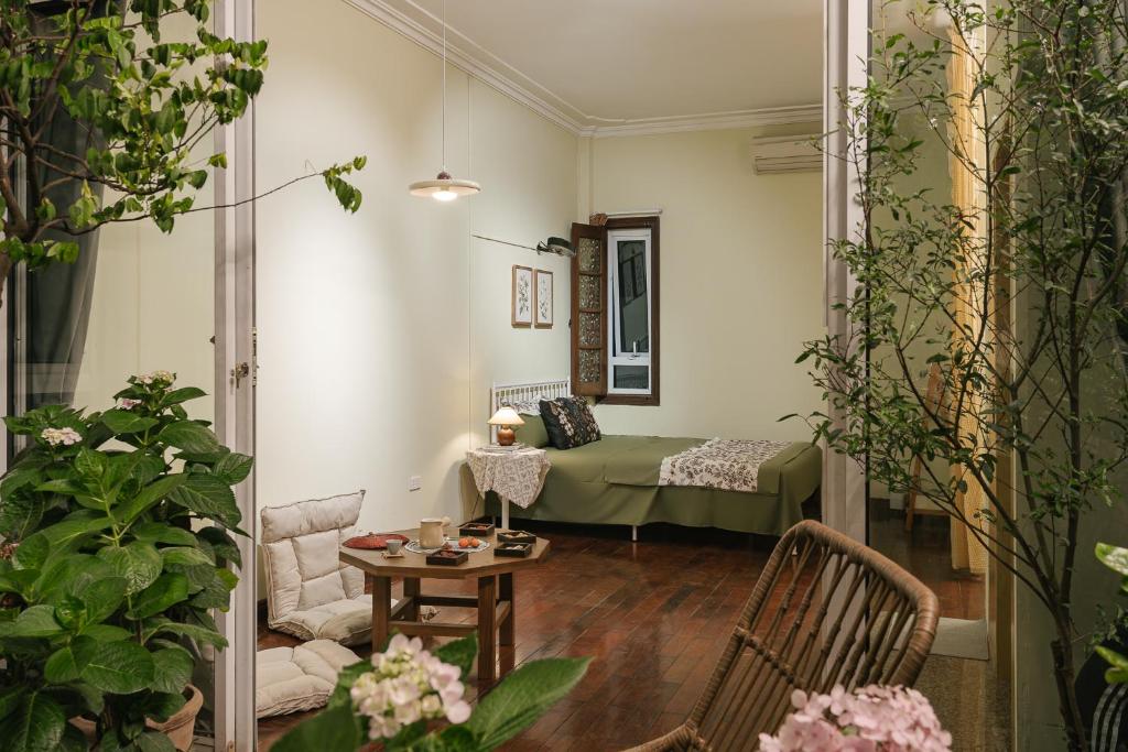 Pentstudio with Garden, City view 5mins to Old Quater