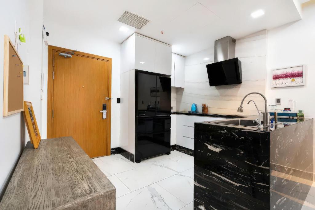 The Everich Infinity - China Town Apartment