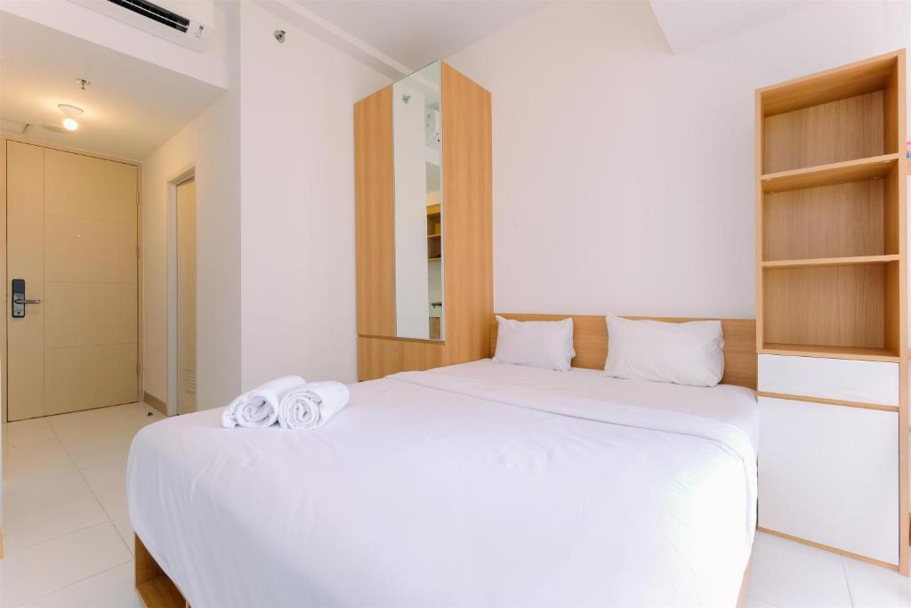 Restful Studio Room Tokyo Riverside PIK 2 Apartment By Travelio, Tangerang