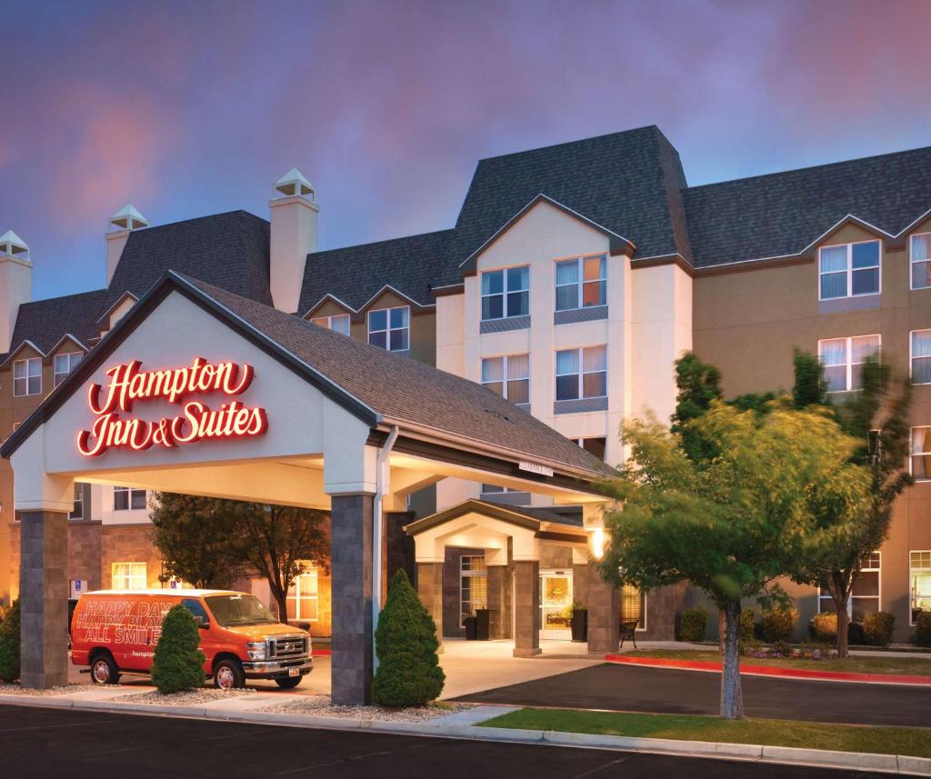 Hampton Inn & Suites Orem image