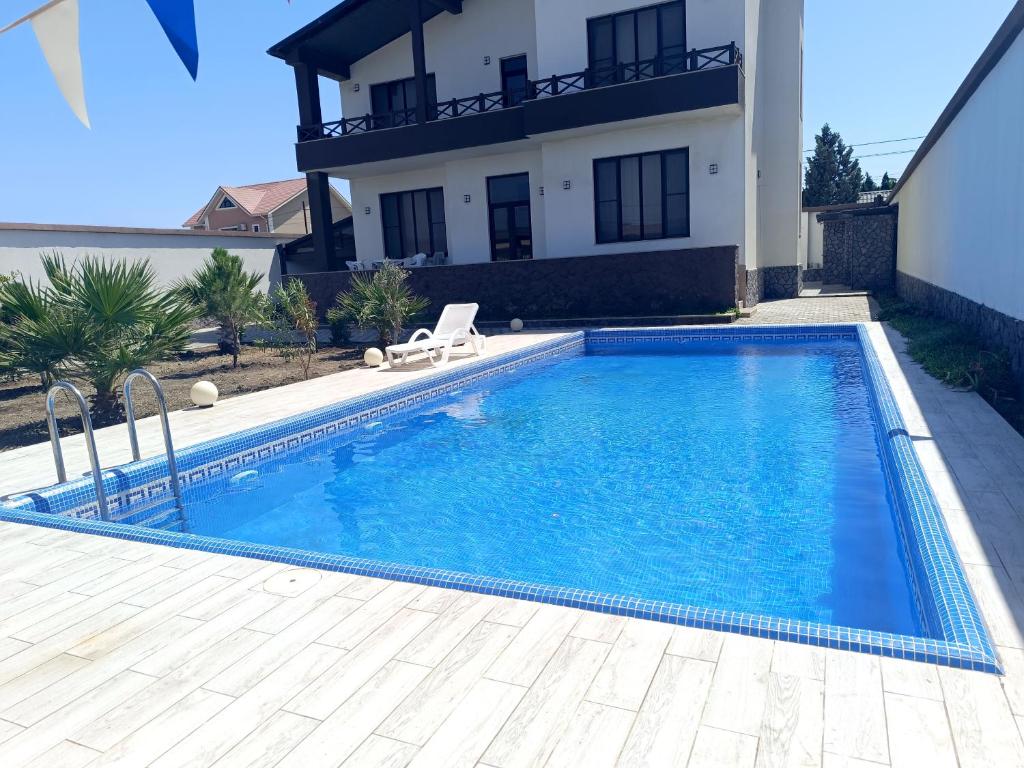 Gilavar 4 photo 1