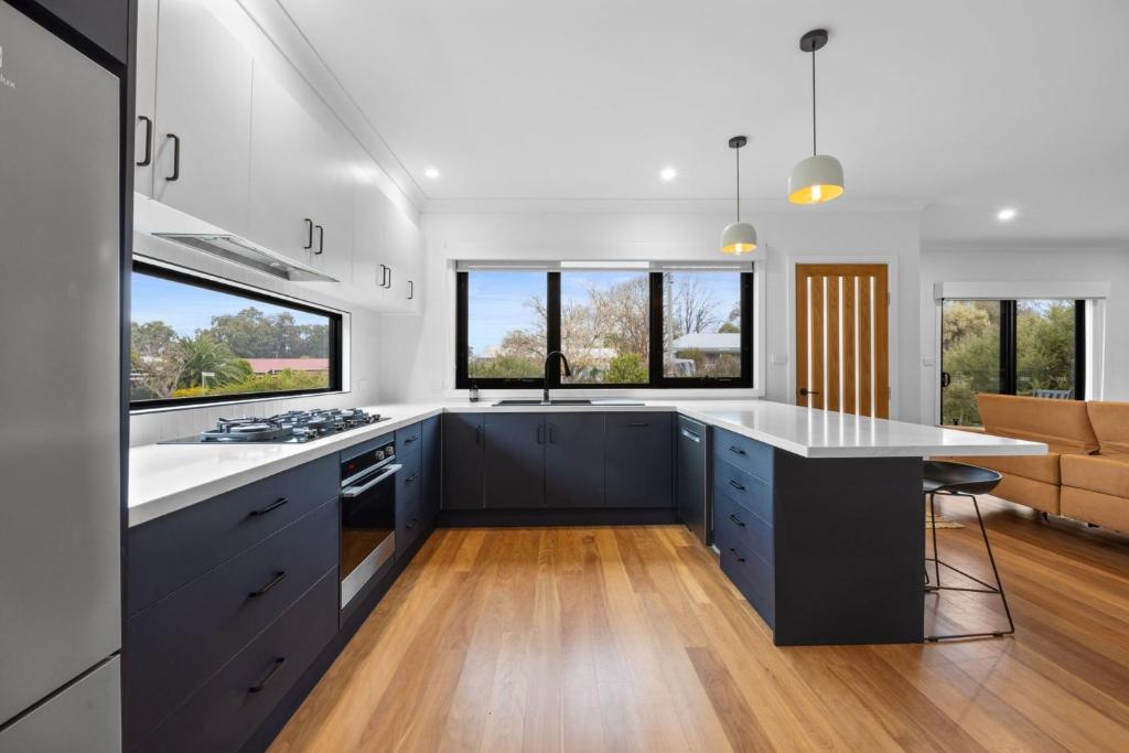 Elvins - Mansfield - Sleeps 7 photo 2