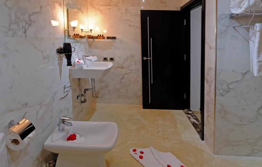 Апартаменты (Апартаменты с балконом), Appart Hôtel Mouna