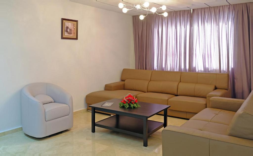 Апартаменты (Апартаменты с 2 спальнями), Appart Hôtel Mouna