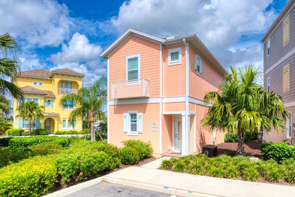 Comfy Cottage With Hot Tub Near Disney With Margaritaville Resort Access - 8029Sb image