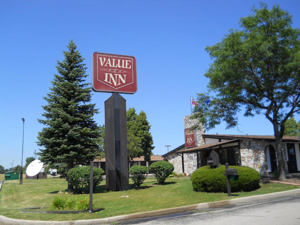 Value Inn Milwaukee Airport South image