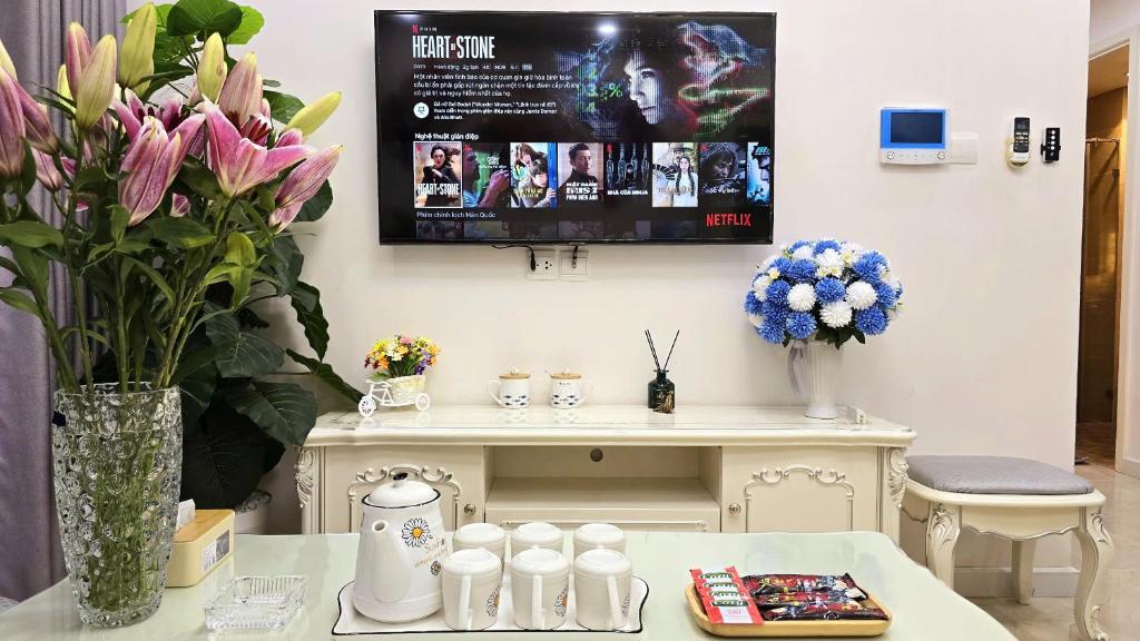 Vinhomes D'capitale Luxury Apt 2Brs & 2Bths #Jerry's House