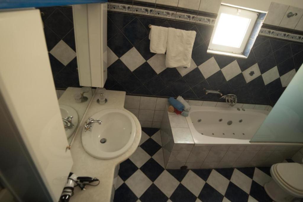 Bodikos Apartments Room Type - Three-Bedroom Apartment