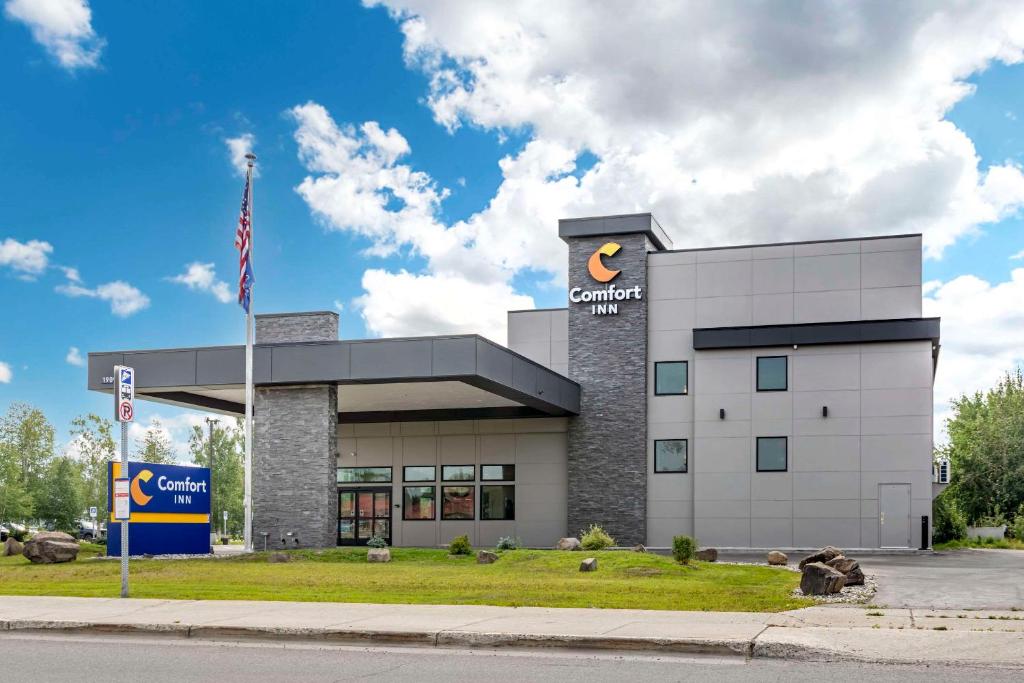 Comfort Inn Fairbanks image
