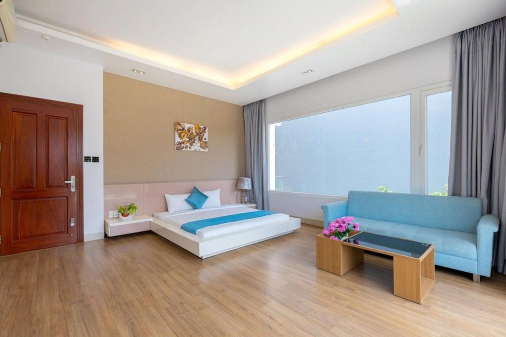 Biệt thự VIP Nguyễn Hữu Tiến có Hồ Bơi