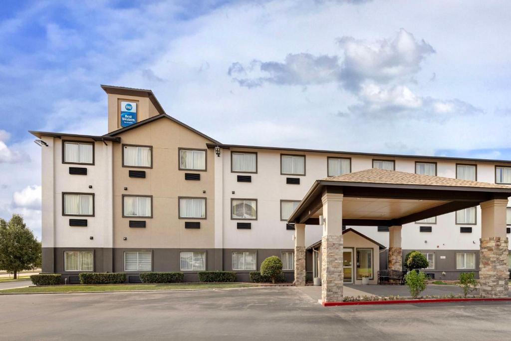 Best Western Greentree Inn & Suites image