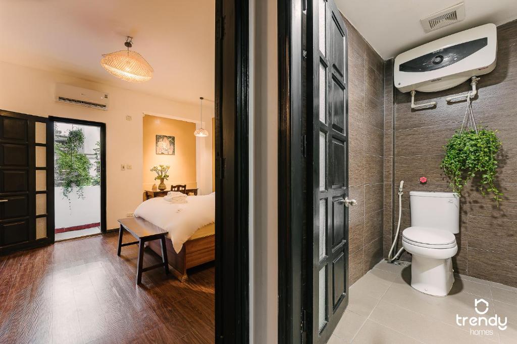 3' to Central Lake - 6BR 16PPL - Full house - Balcony PNL2