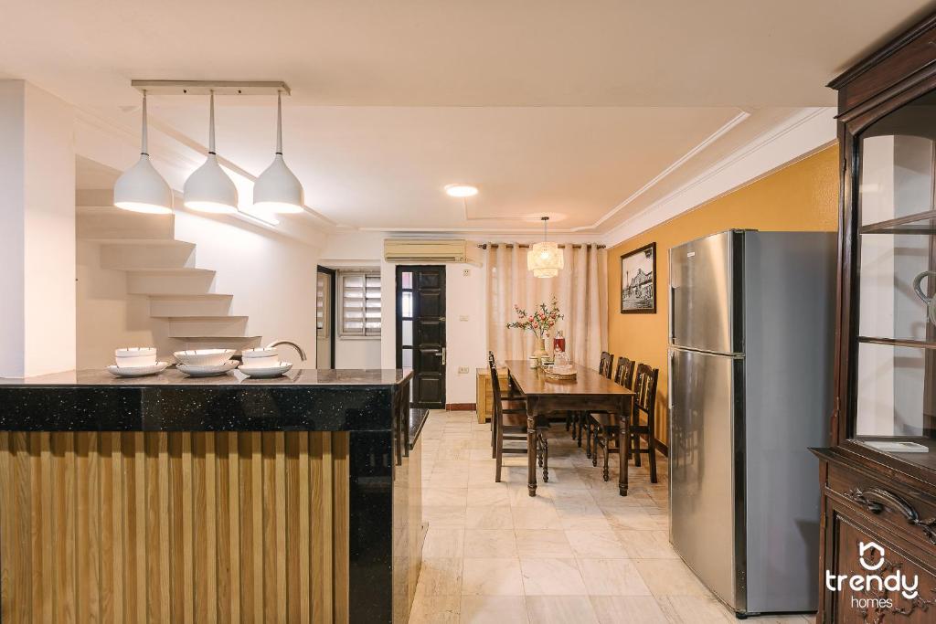 3' to Central Lake - 6BR 16PPL - Full house - Balcony PNL2